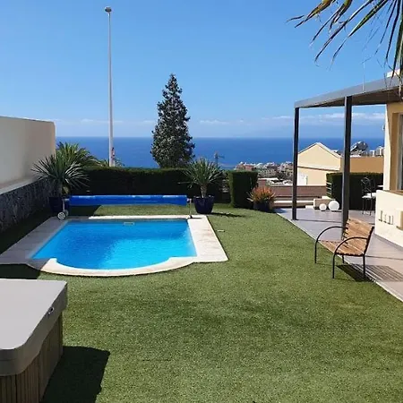 Villa Mandaya By Paramount Holidays